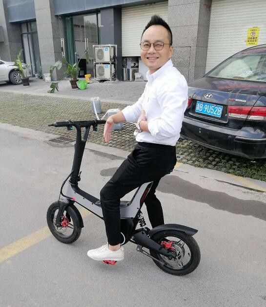 CE 250W Foldable  Electric Stroller Scooter Precursor Driving Form